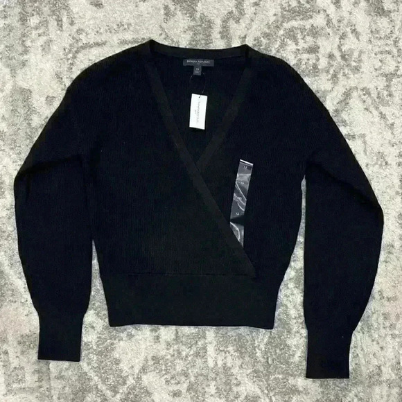 Banana Republic Forever Wrap V-Neck Pullover Sweater - Picture 6 of 13